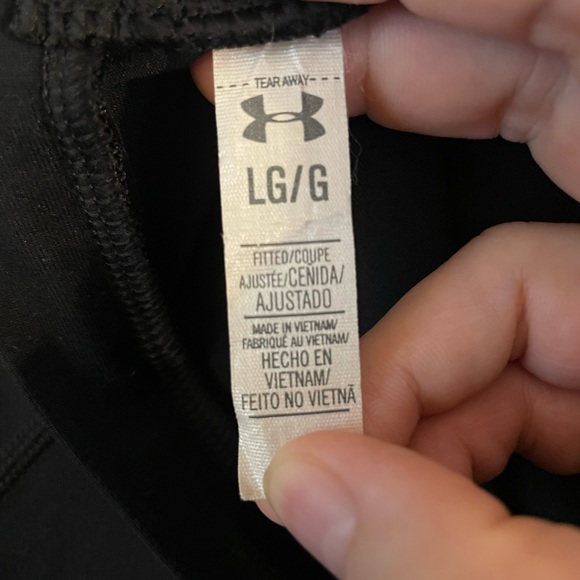 Under Armour Workout Crop Top - Picture 2 of 3